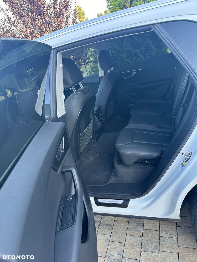 Audi Q8 55 TFSI mHEV Quattro Tiptronic - 12