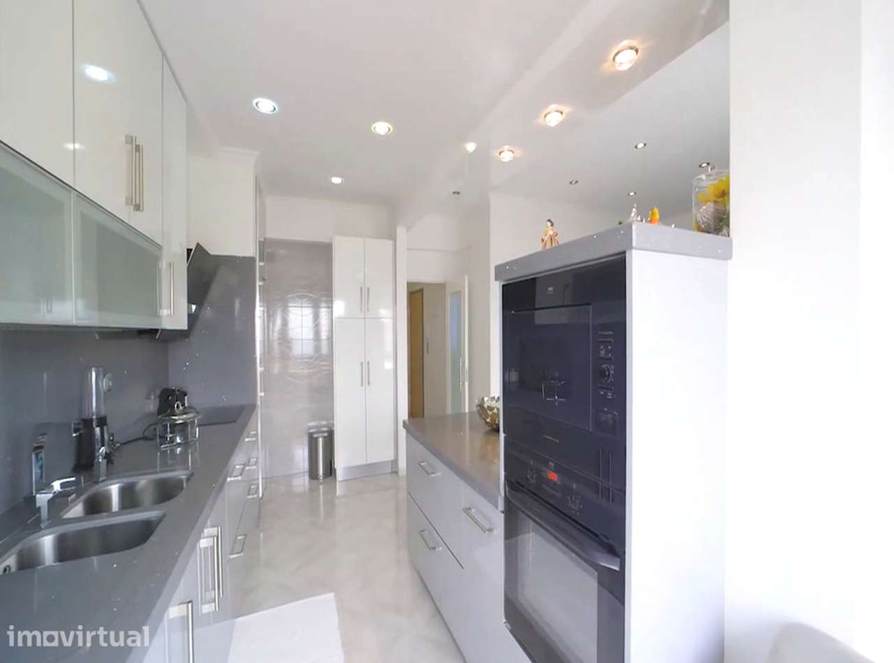 Apartamento T2 com varanda e ar condicionado - Grande imagem: 5/26