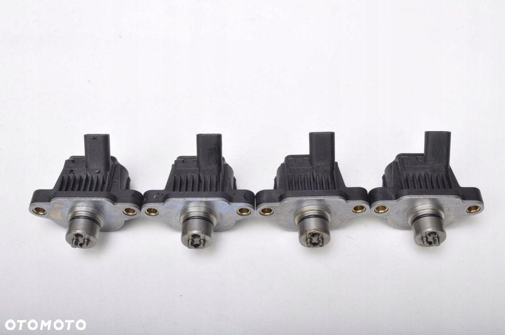 VOLVO XC40 B4 Mild-Hybrid ELEKTROZAWÓR 31480174 2019/09 - - 3