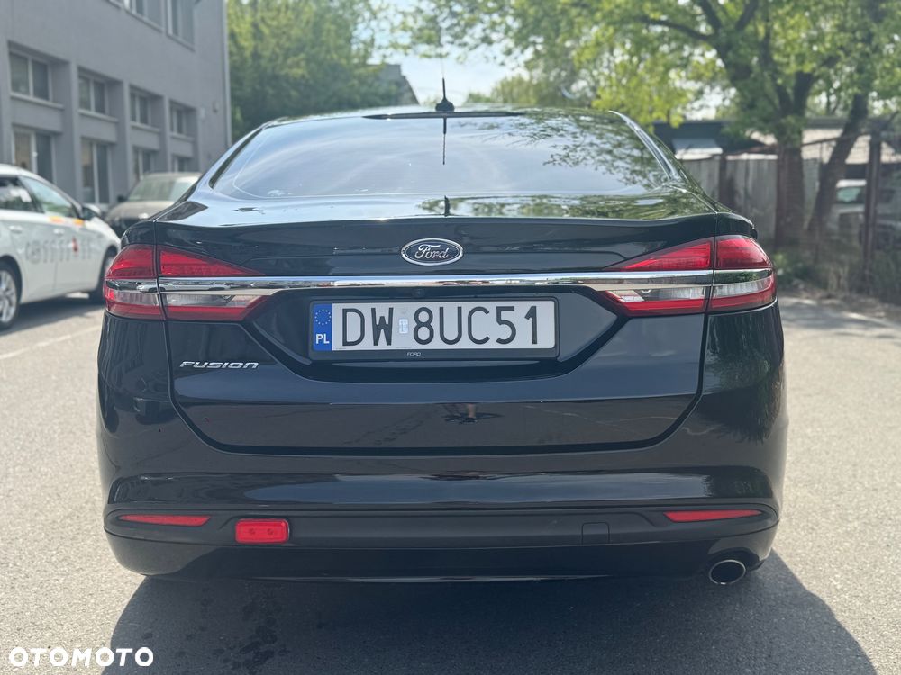 Ford Fusion - 8