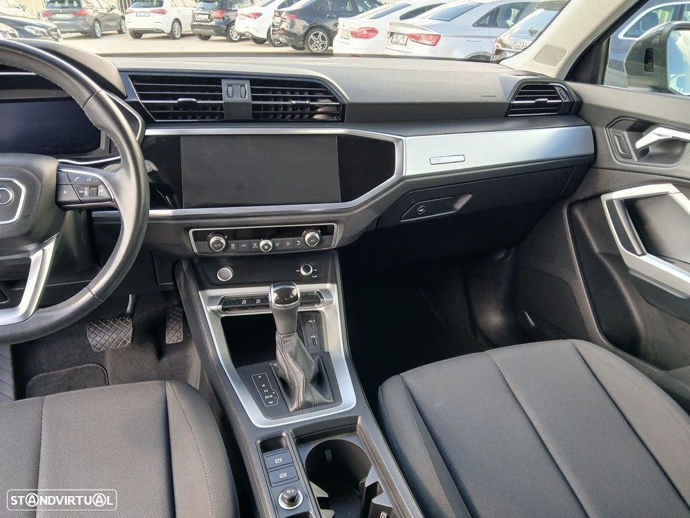 Audi Q3 35 TDI S tronic - 16