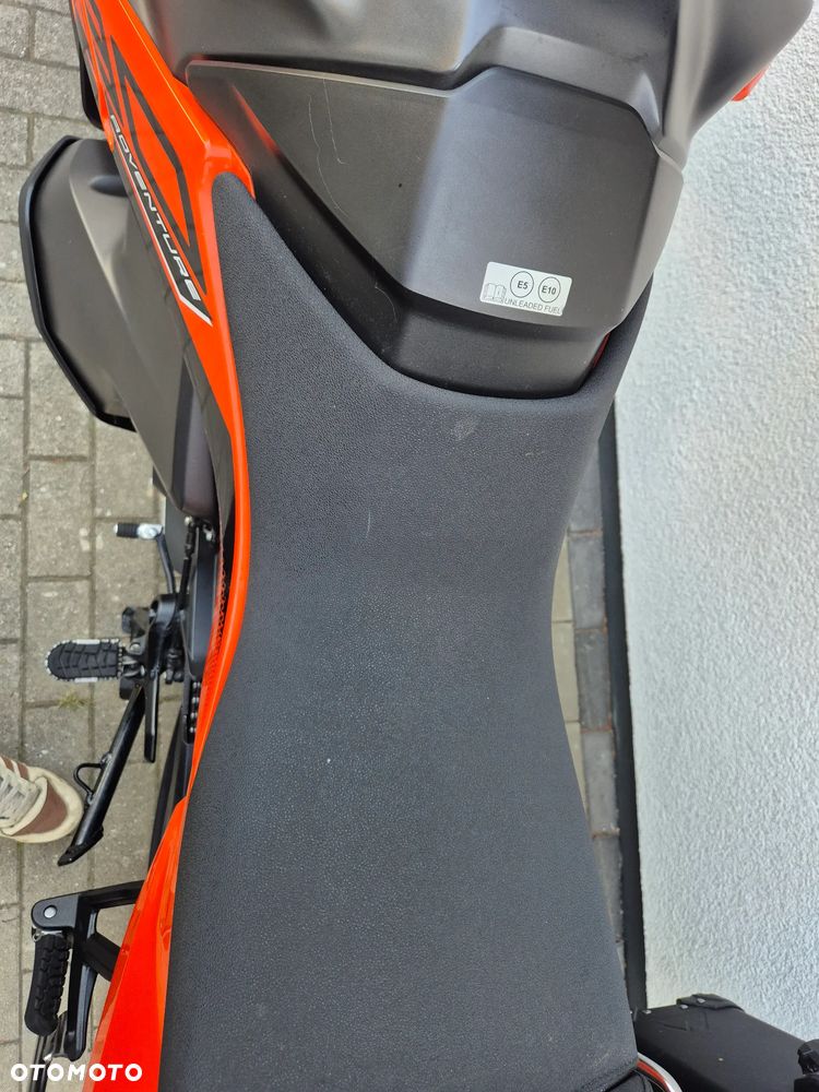 KTM Adventure 890 - 22