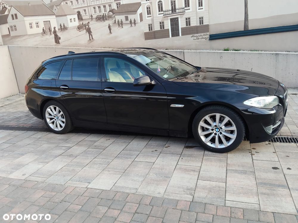 BMW Seria 5 520d Sport-Aut - 3