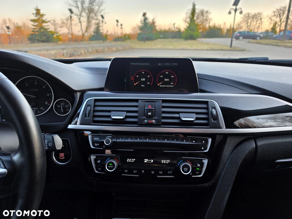 BMW Seria 3 318d Edition M Sport Shadow - 32