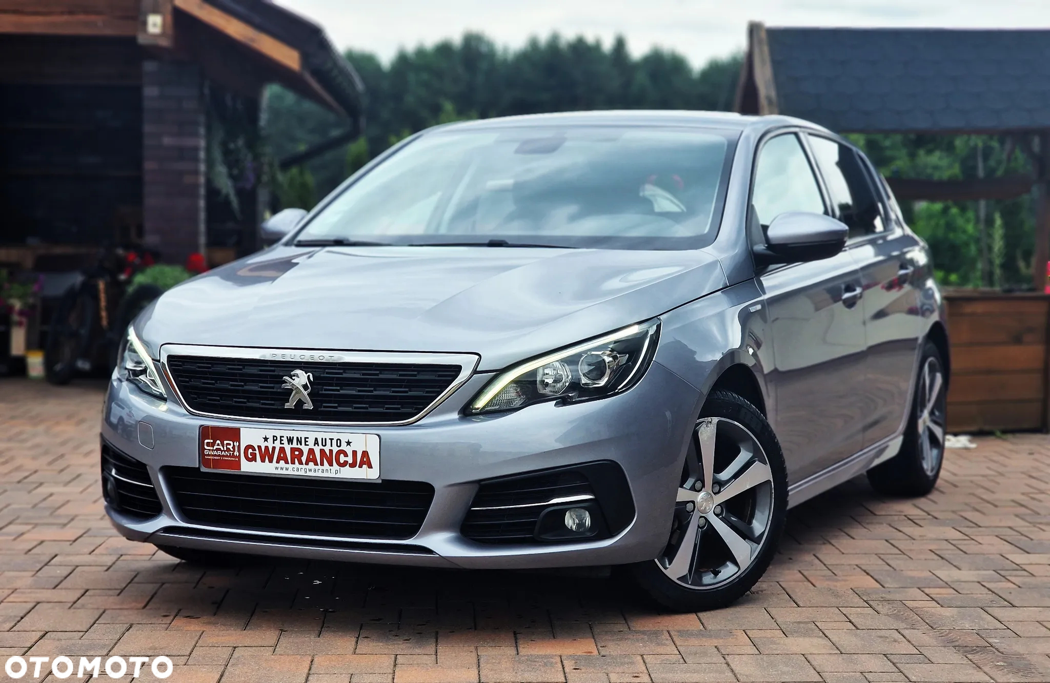Peugeot 308 1.2 PureTech Allure S&S - 2