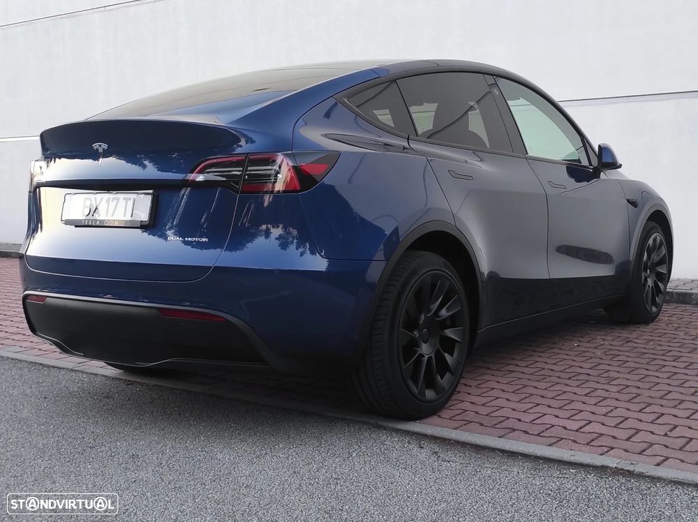 Tesla Model Y Long Range Dual Motor AWD - 10