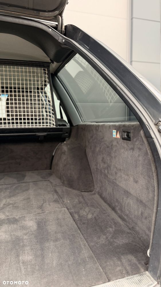 Mercedes-Benz W124 (1984-1993) - 31