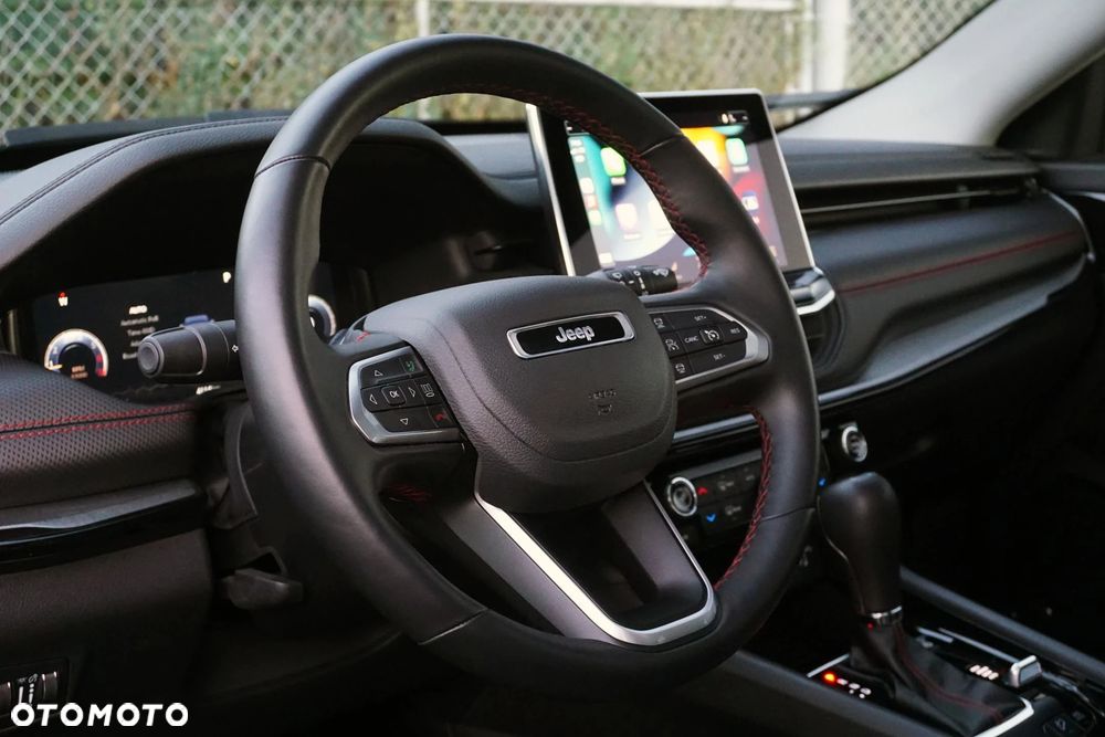 Jeep Compass - 16