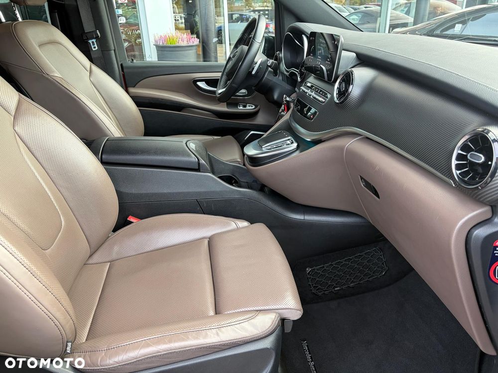 Mercedes-Benz Klasa V 2022