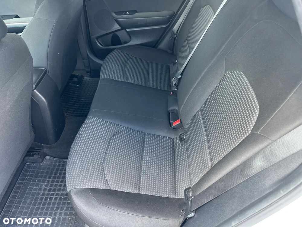 Kia Ceed - 20