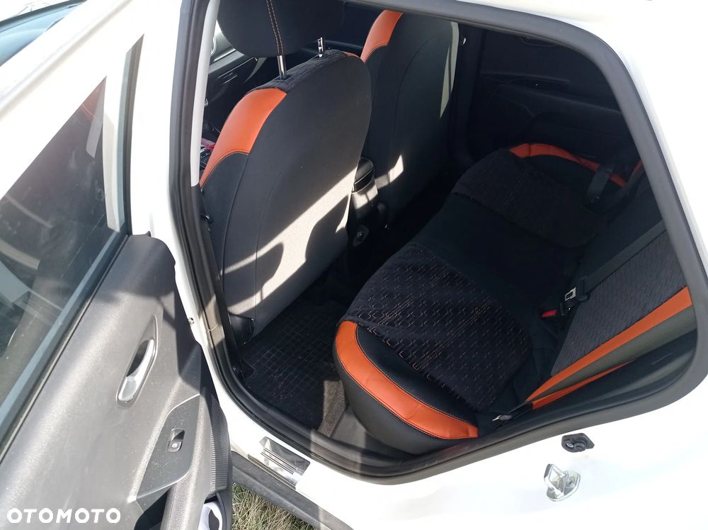 Kia Stonic 1.2 L - 31