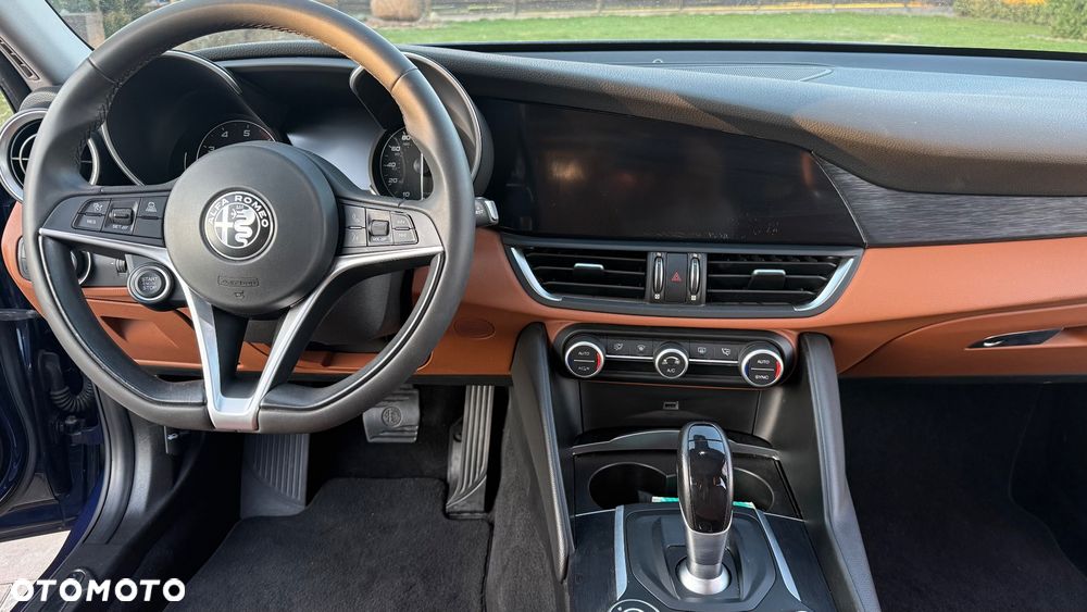 Alfa Romeo Giulia - 13