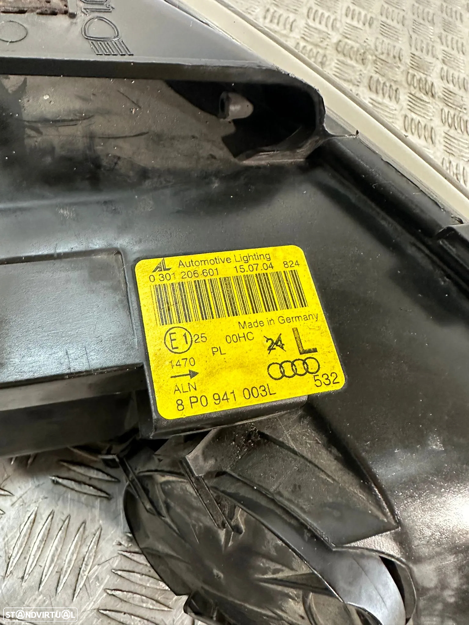 .Conjunto Oticas Farois Frontais Frente Original Audi A3 8P Halogéneo 2003 - 2010 8P0941003L 8P0941004L - 9