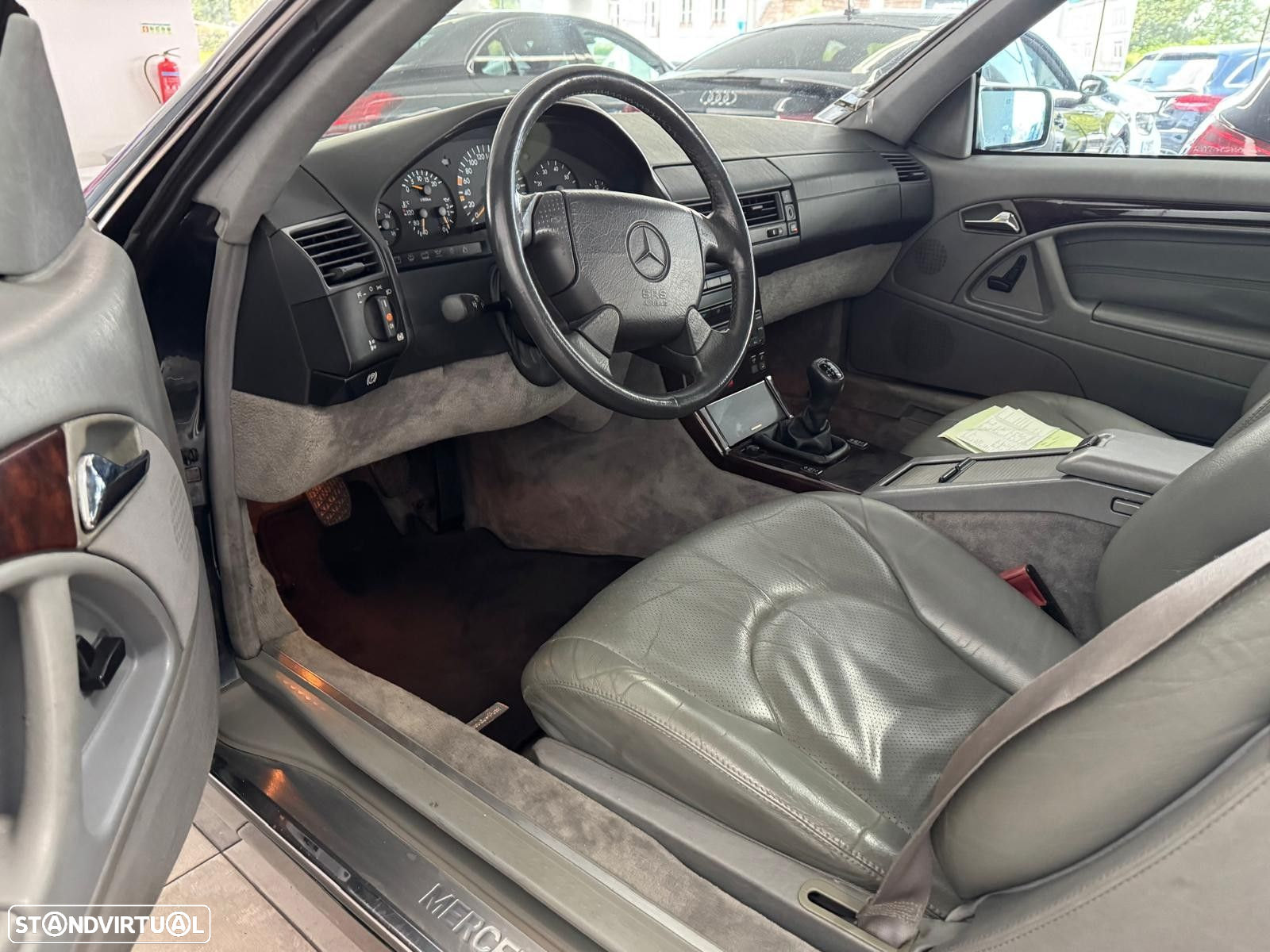 Mercedes-Benz SL 280 - 15