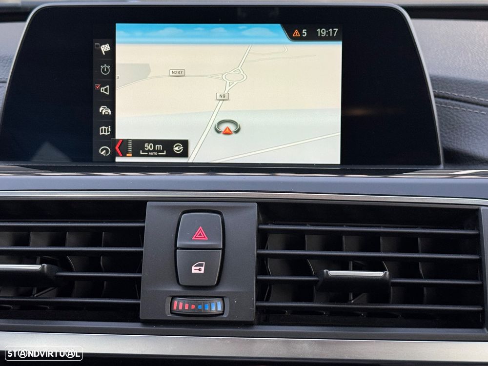 BMW 318 d Touring Aut. Sport Line - 14