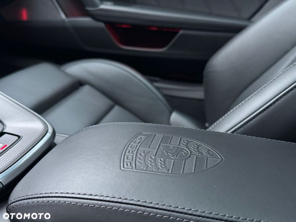 Porsche 911 Turbo S - 30