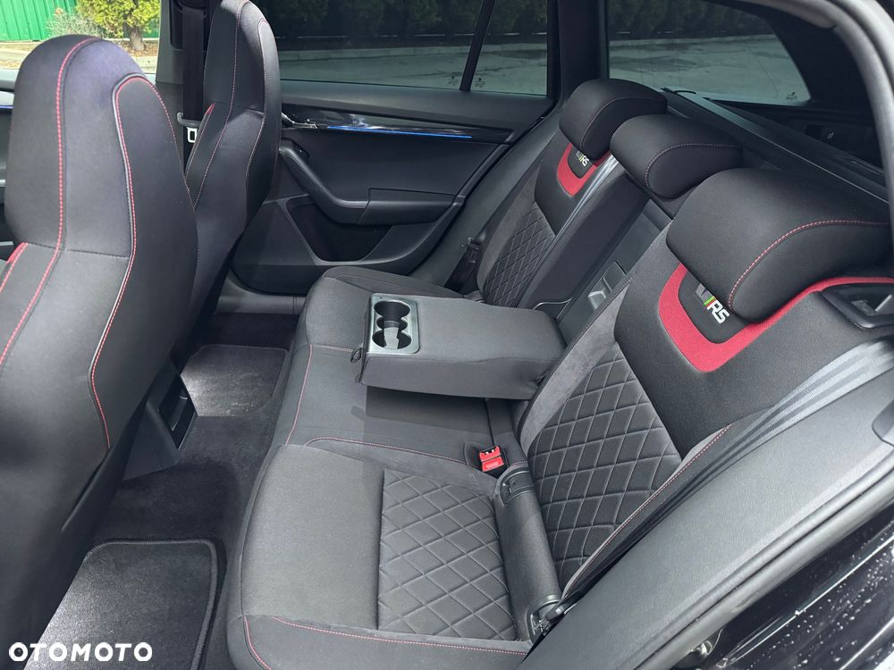 Skoda Octavia Combi 2.0 TSI DSG RS First Edition - 14