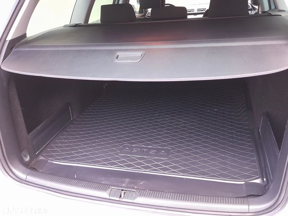 Volkswagen Passat Variant 2.0 TDI BlueMotion Technology Comfortline - 17