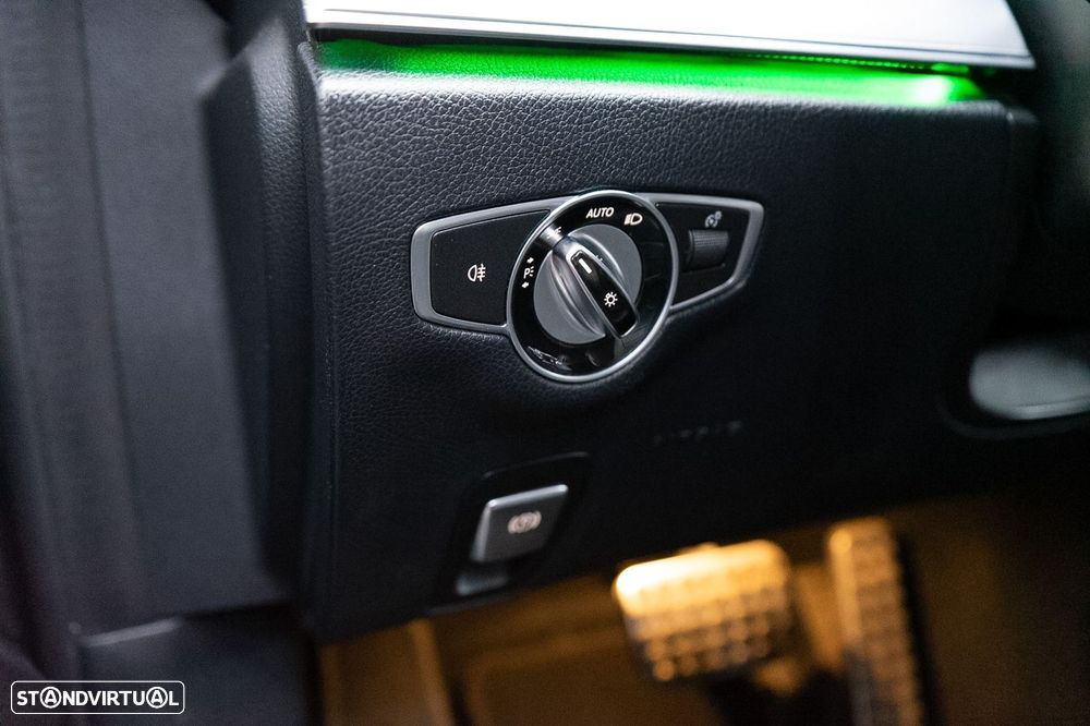 Mercedes-Benz E 220 d AMG Line - 26