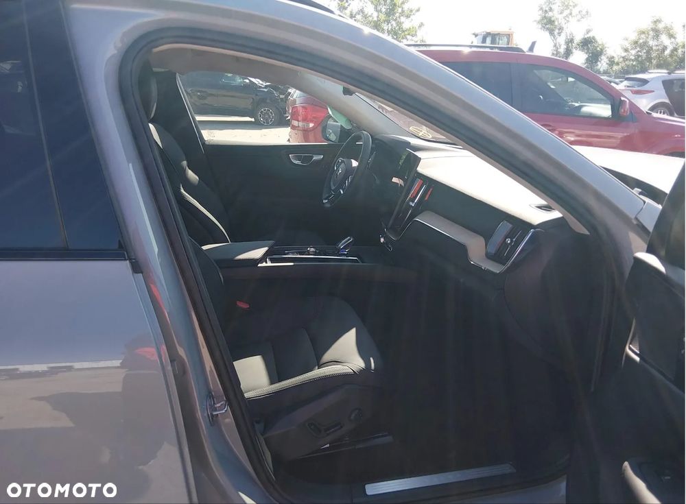 Volvo XC 60 B5 B AWD Geartronic Momentum Pro - 12