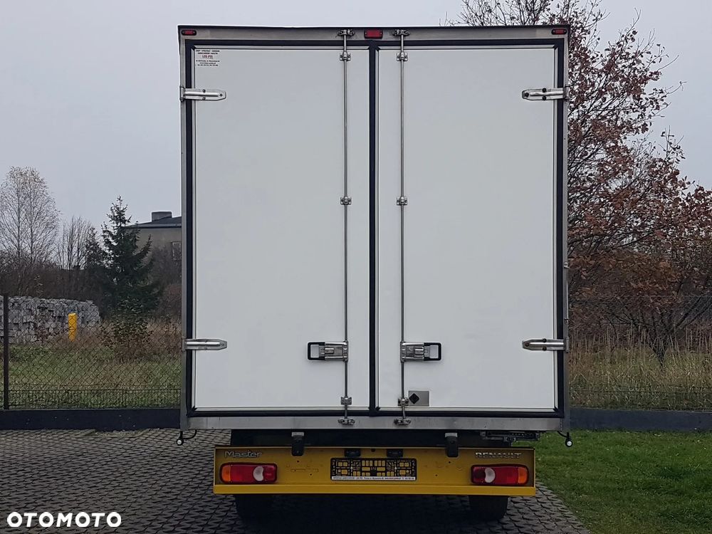 Renault MASTER KONTENER 8EP 4,21x2,23x2,22 KLIMA MANUAL KRAJOWY 6-BIEGÓW - 15