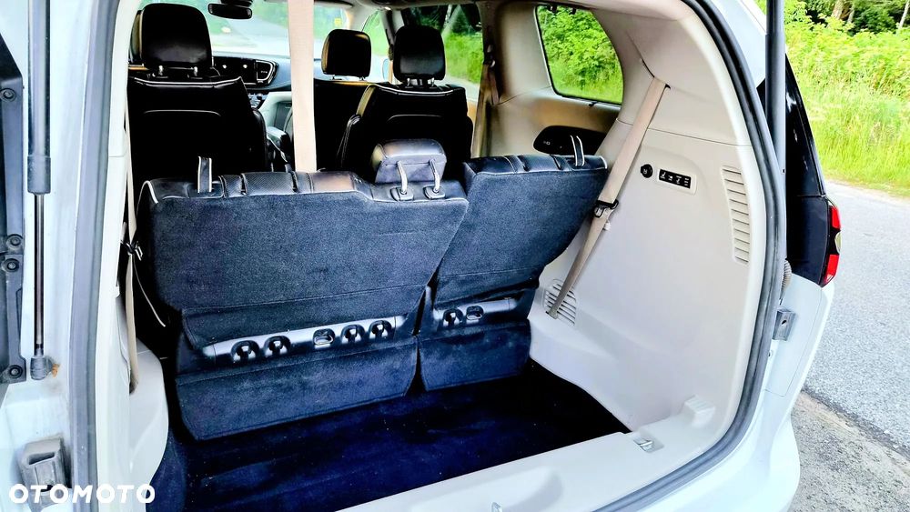 Chrysler Pacifica - 26