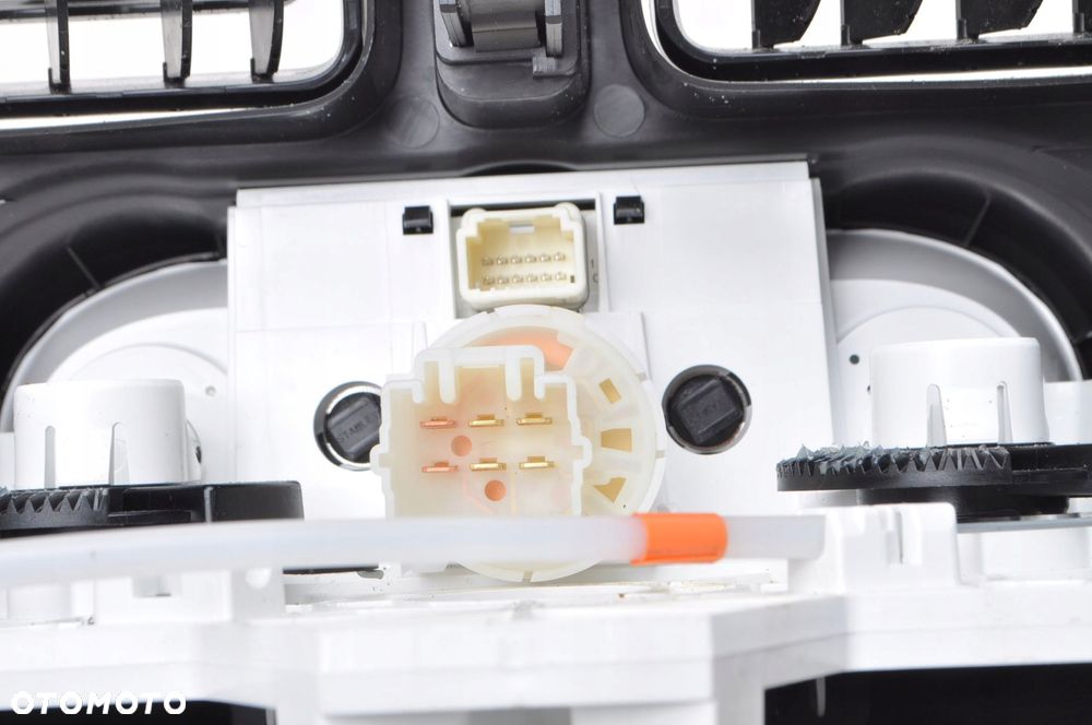 SUZUKI JIMNY IV 1.5 PANEL KLIMATYZACJI KRATKA NAWIEWU 23R - 3