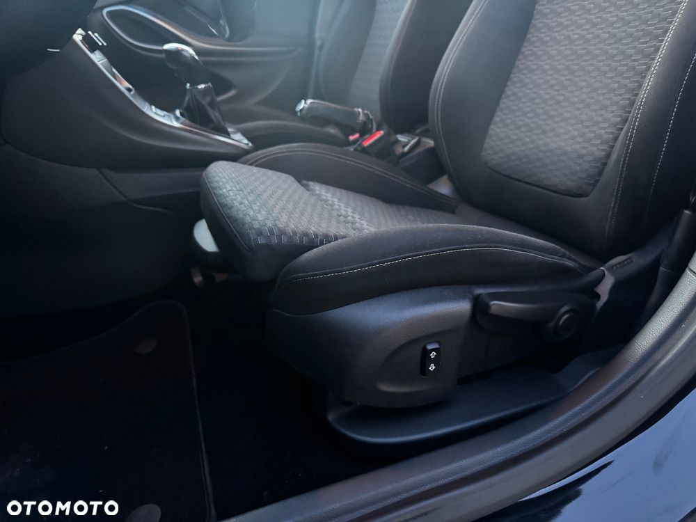 Opel Astra 1.6 D (CDTI) Business - 26