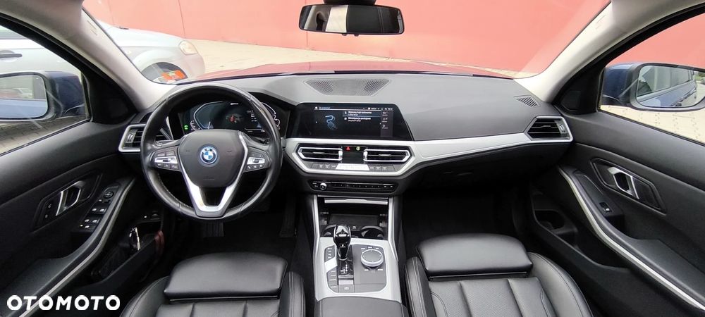 BMW Seria 3 330e Luxury Line - 7