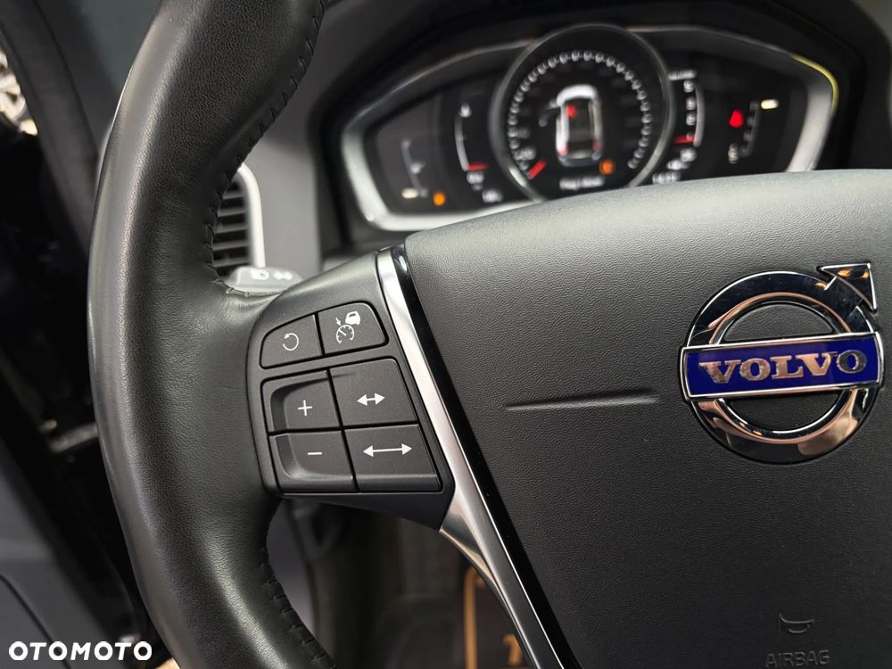 Volvo XC 60 D4 Geartronic Summum - 23