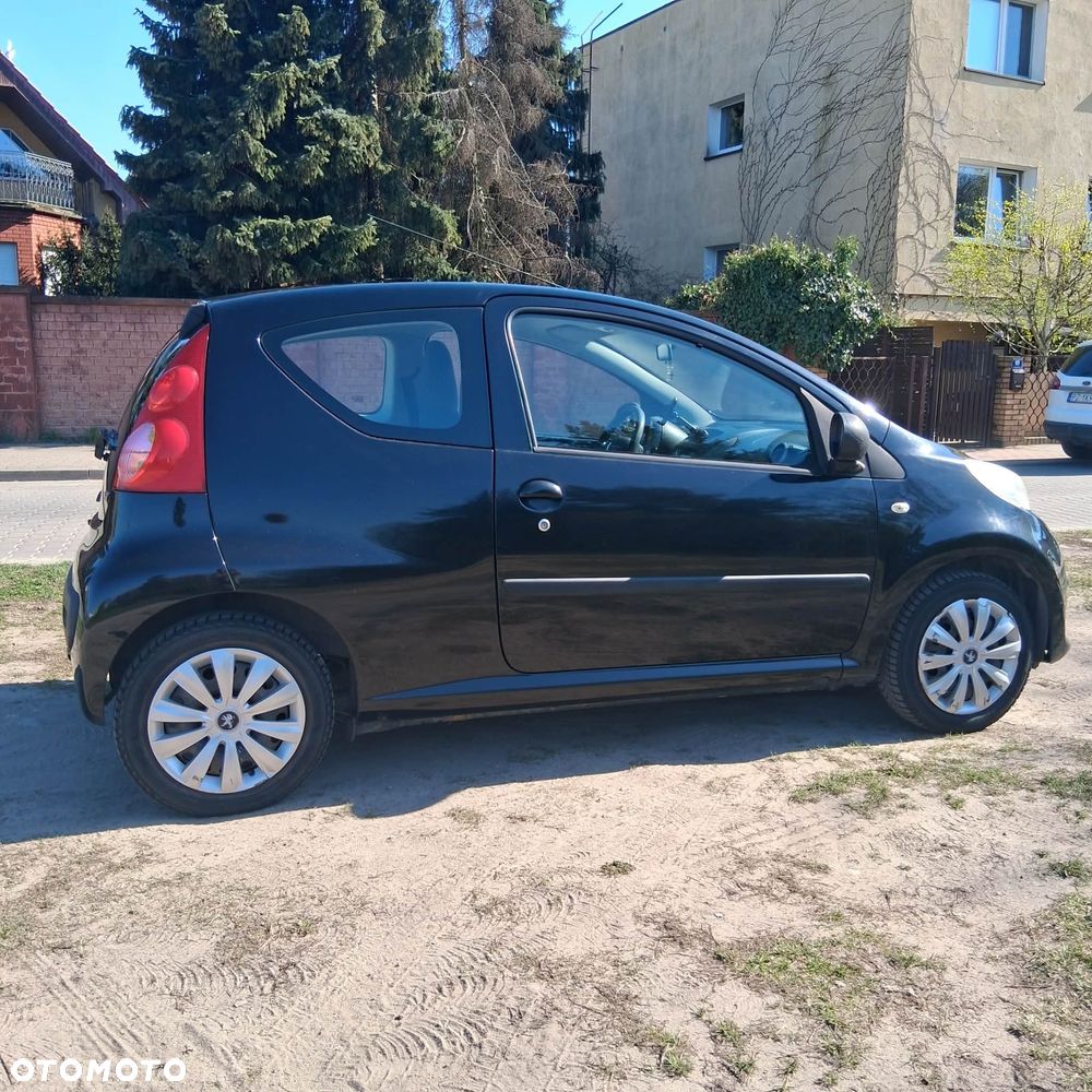 Peugeot 107 1.0 Trendy - 2