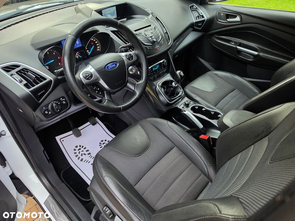 Ford Kuga 2.0 TDCi 4x4 Titanium - 22