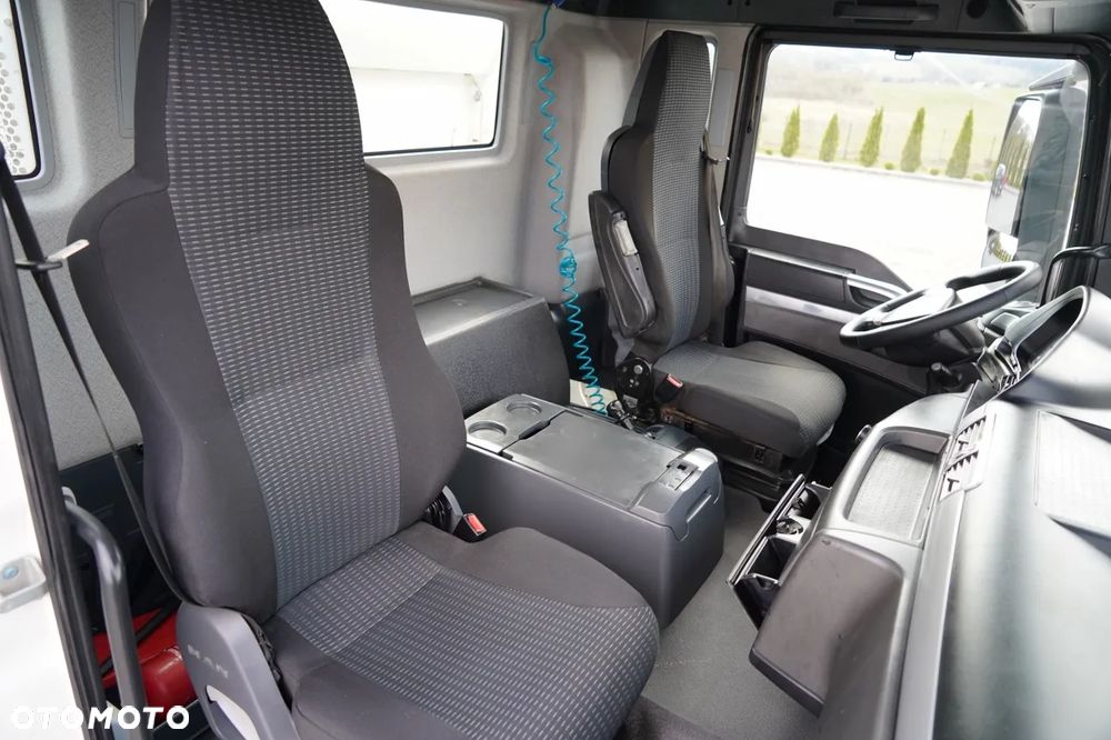 MAN TGS 35.400 / 8X4 / WYWROTKA 2 STR / HYDROBURTA / BORDMATIC / AUTOMAT / EURO 5 EEV - 37