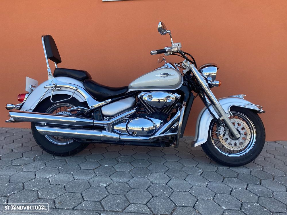 Suzuki Intruder VL 800 - 1