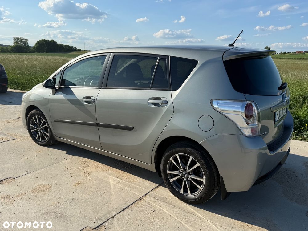 Toyota Verso 2.0 D-4D 5-Sitzer Executive - 7