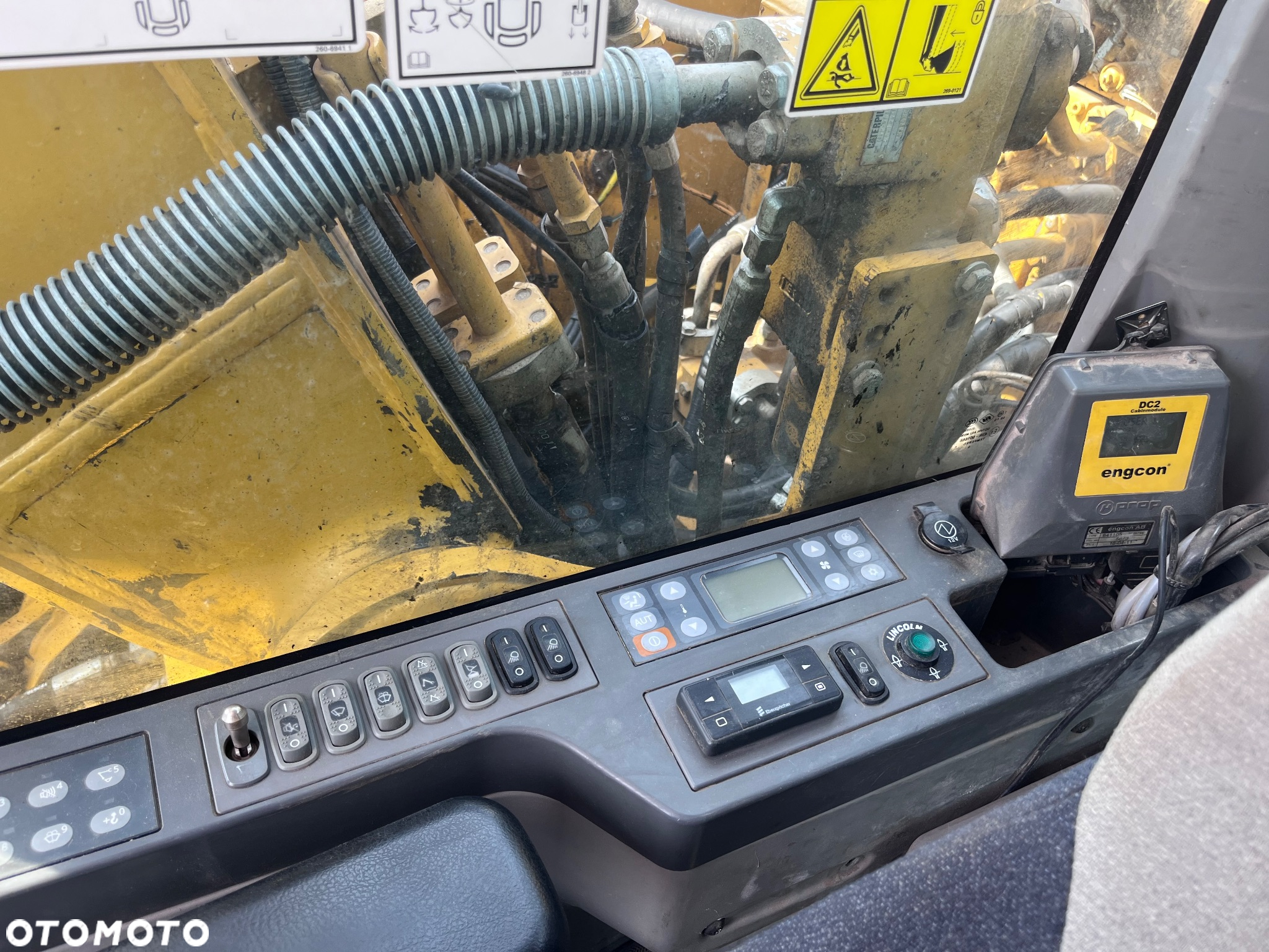 Caterpillar CAT 323EL - 35