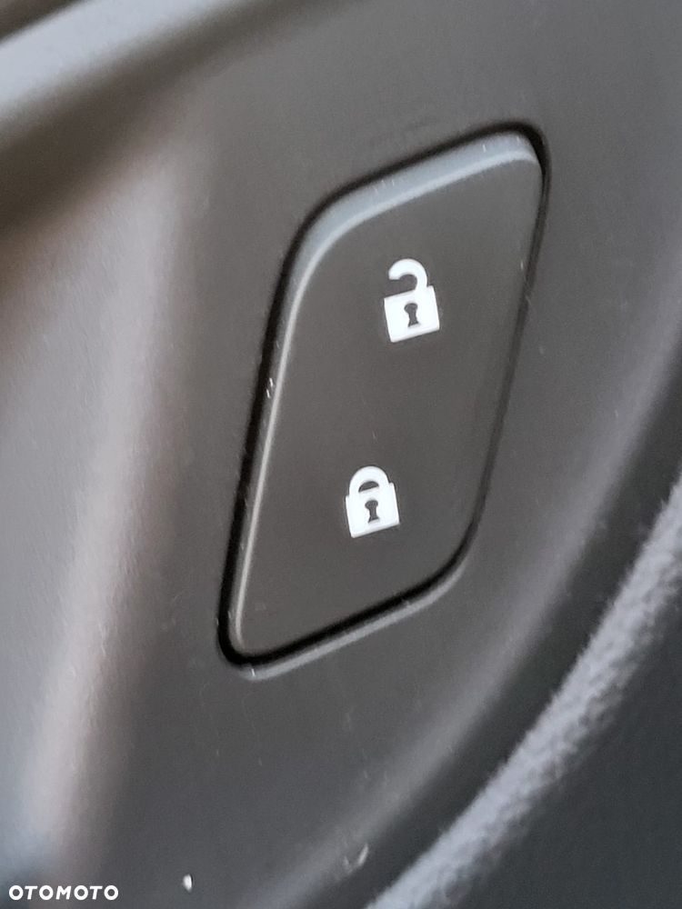 Opel Astra 1.6 D (CDTI) Dynamic - 21