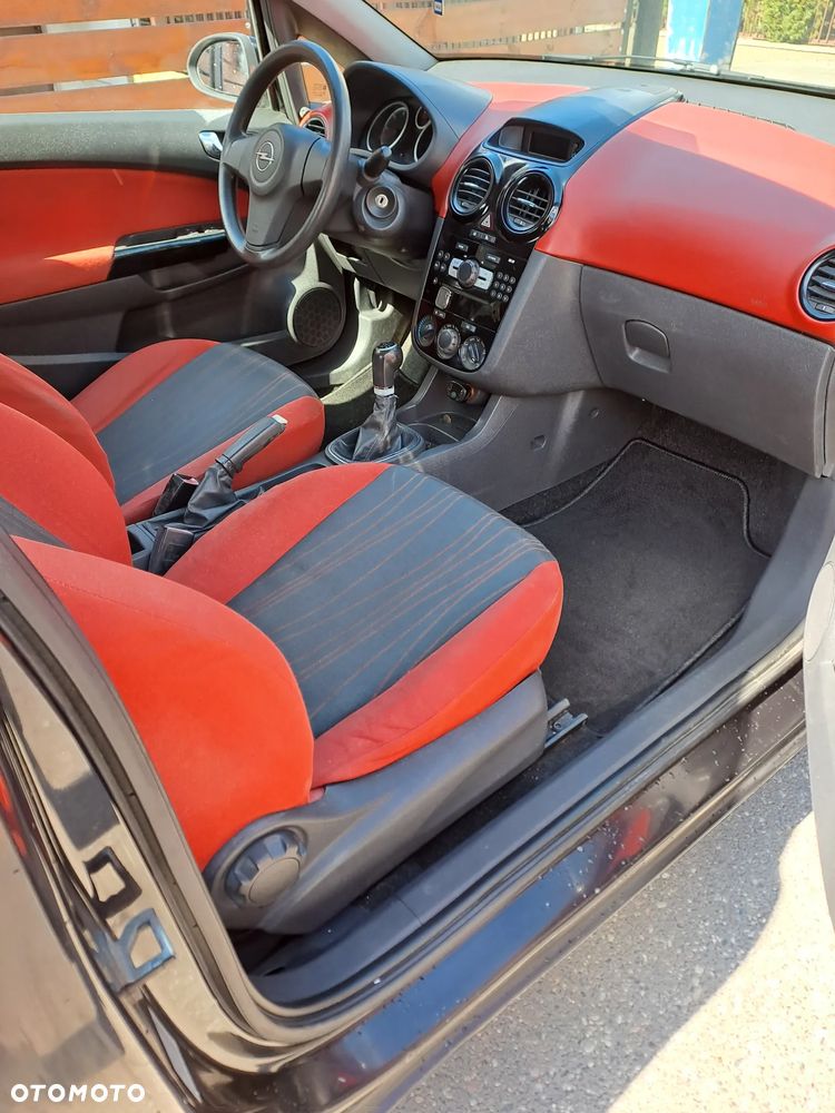 Opel Corsa 1.3 CDTI Essentia - 12