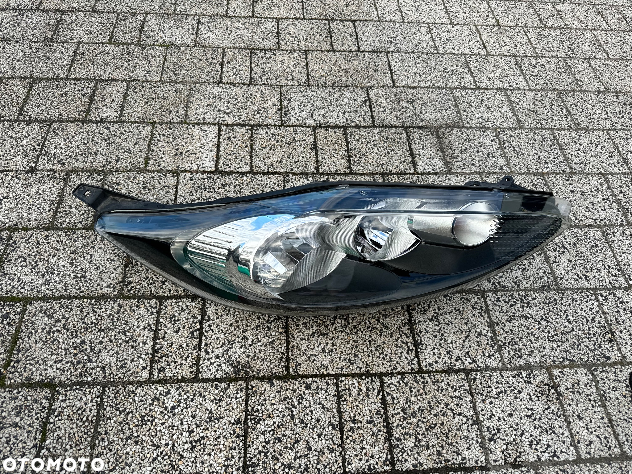 FORD FIESTA MK7 LAMPA PRZOD PRAWA LEWA EUROPA - 8