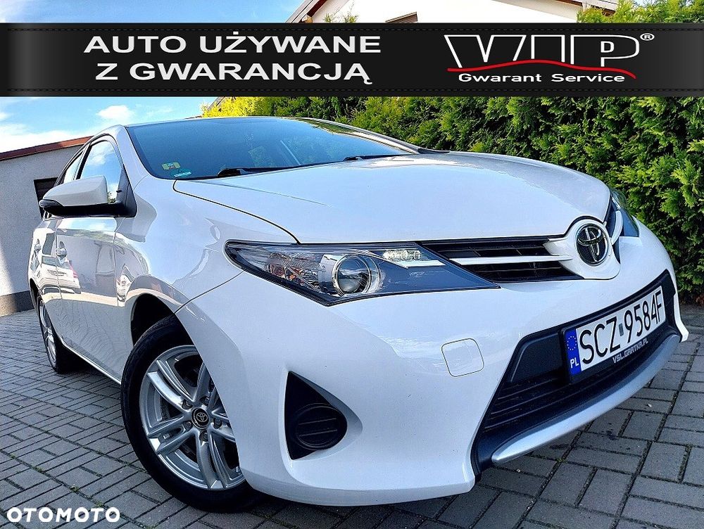 Toyota Auris 1.33 Dual-VVT-i Cool - 1