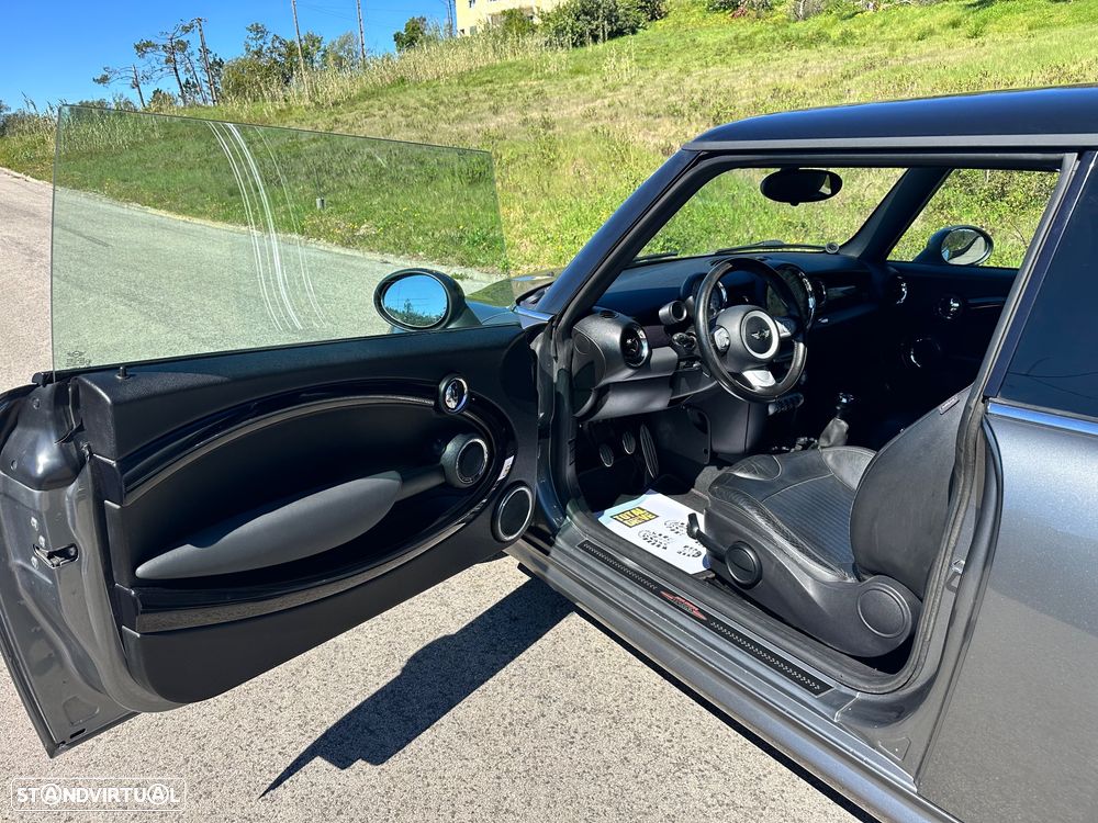 MINI 3 Portas John Cooper Works - 15