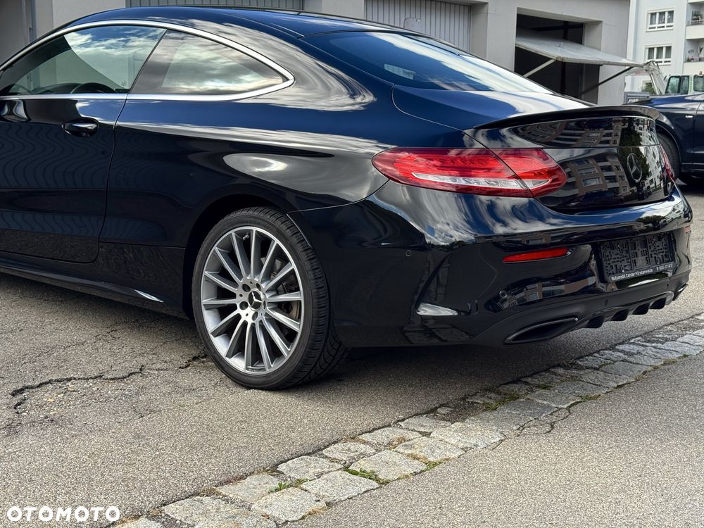 Mercedes-Benz C-Class 2016 photo 3