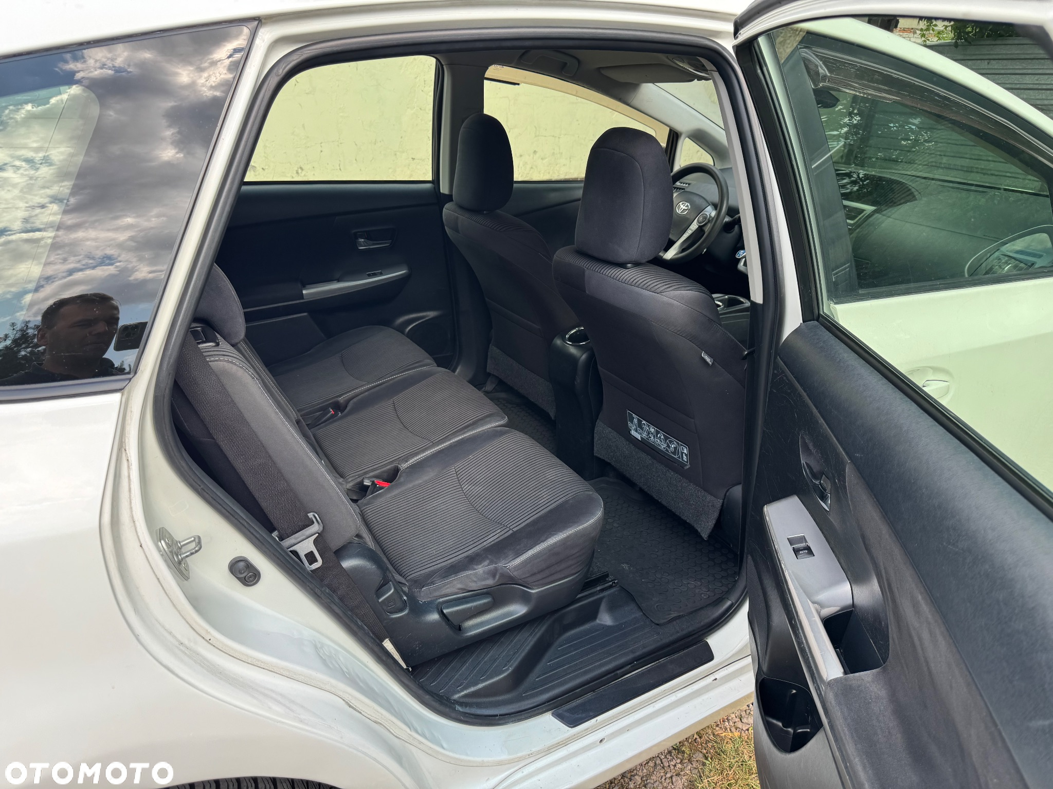 Toyota Prius+ - 11