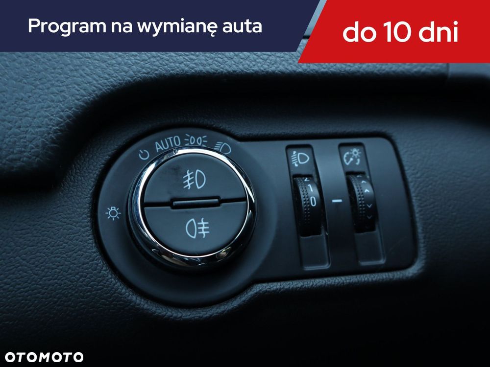 Opel Insignia - 22