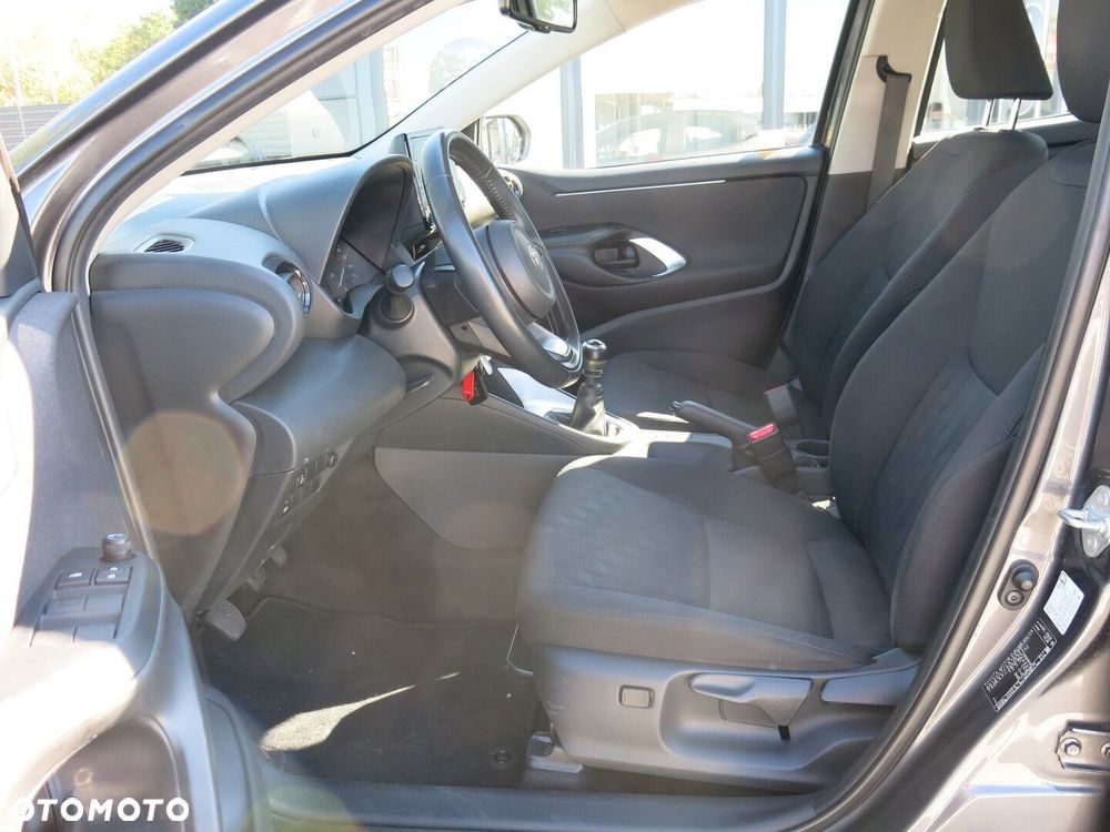 Toyota Yaris 1.5 Comfort - 12