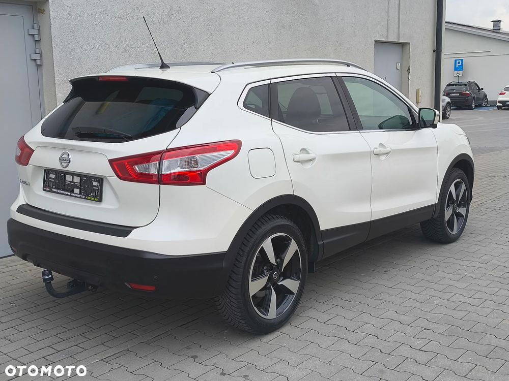 Nissan Qashqai 1.6 DIG-T Tekna - 8