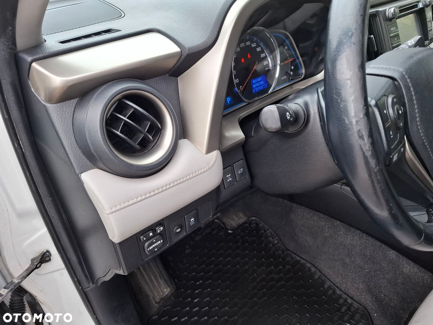 Toyota RAV4 2.2 D-CAT Prestige - 13