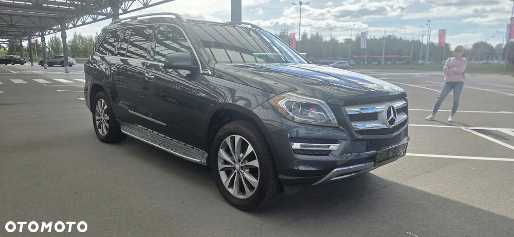 Mercedes-Benz GL - 12
