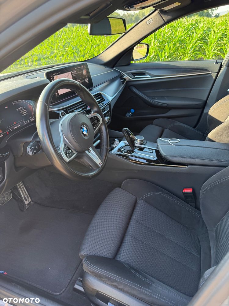 BMW Seria 5 520d xDrive mHEV M Sport sport - 10