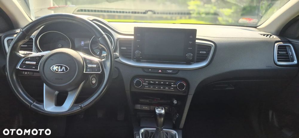 Kia Ceed 1.6 CRDi SCR M - 7